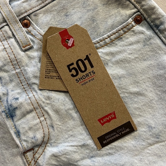 Levi's Women’s 501 High-Rise Shorts in Scribble Down - Picture 5 of 10